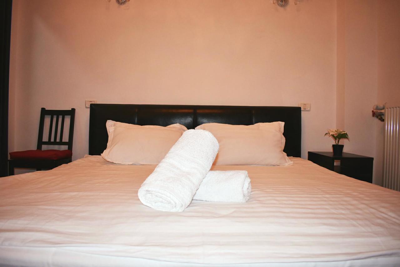 Grand Central Accommodation - Beldiman Bukarest Eksteriør billede