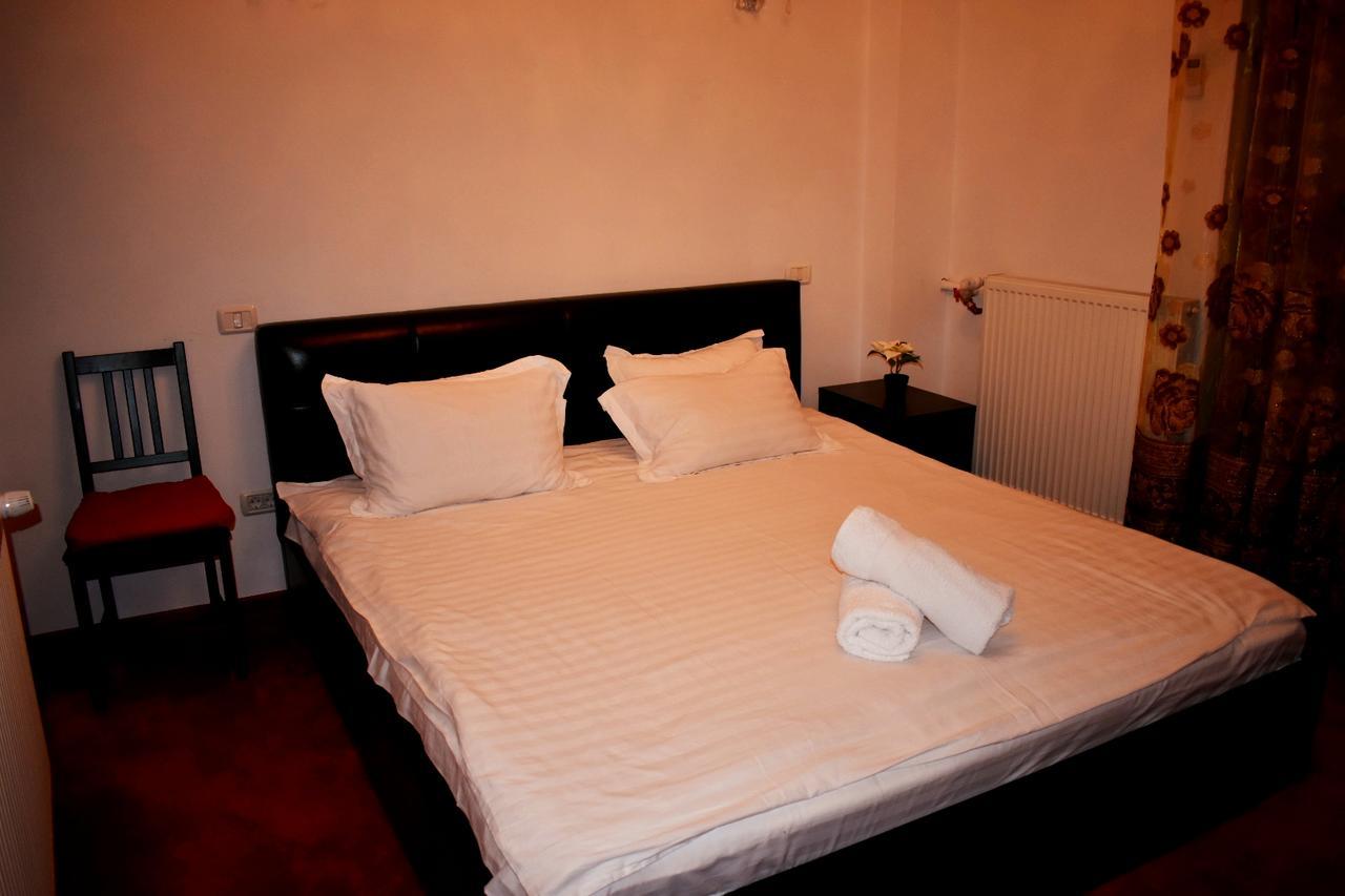 Grand Central Accommodation - Beldiman Bukarest Eksteriør billede